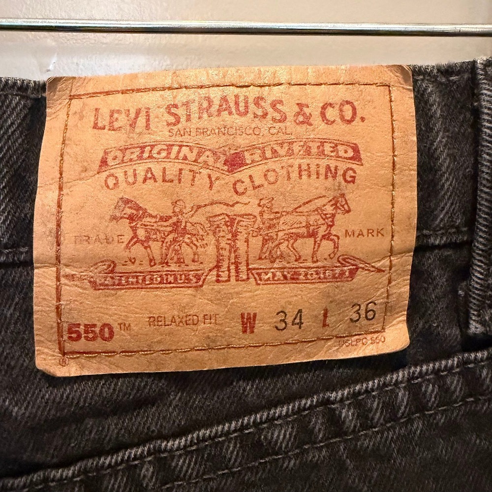 Vintage Levi's 550 Relaxed Fit Jeans Black Size 34x36 - Picture 6 of 7